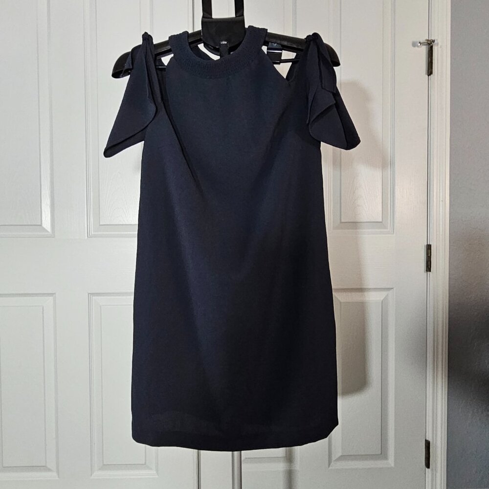 Felicity & Coco Women Navy High Neck Tie Cold Shoulder Shift Dress Size S